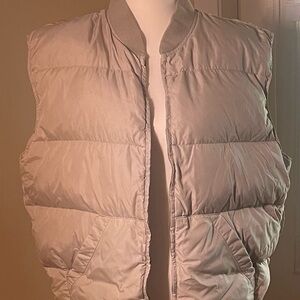 Eddie Bauer Men’s Goose Down Puffer Vest in size Large